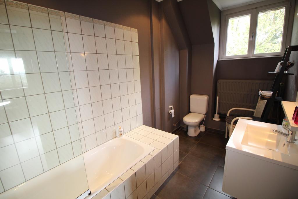 Les Alisiers Hotel Nadrin Bilik gambar