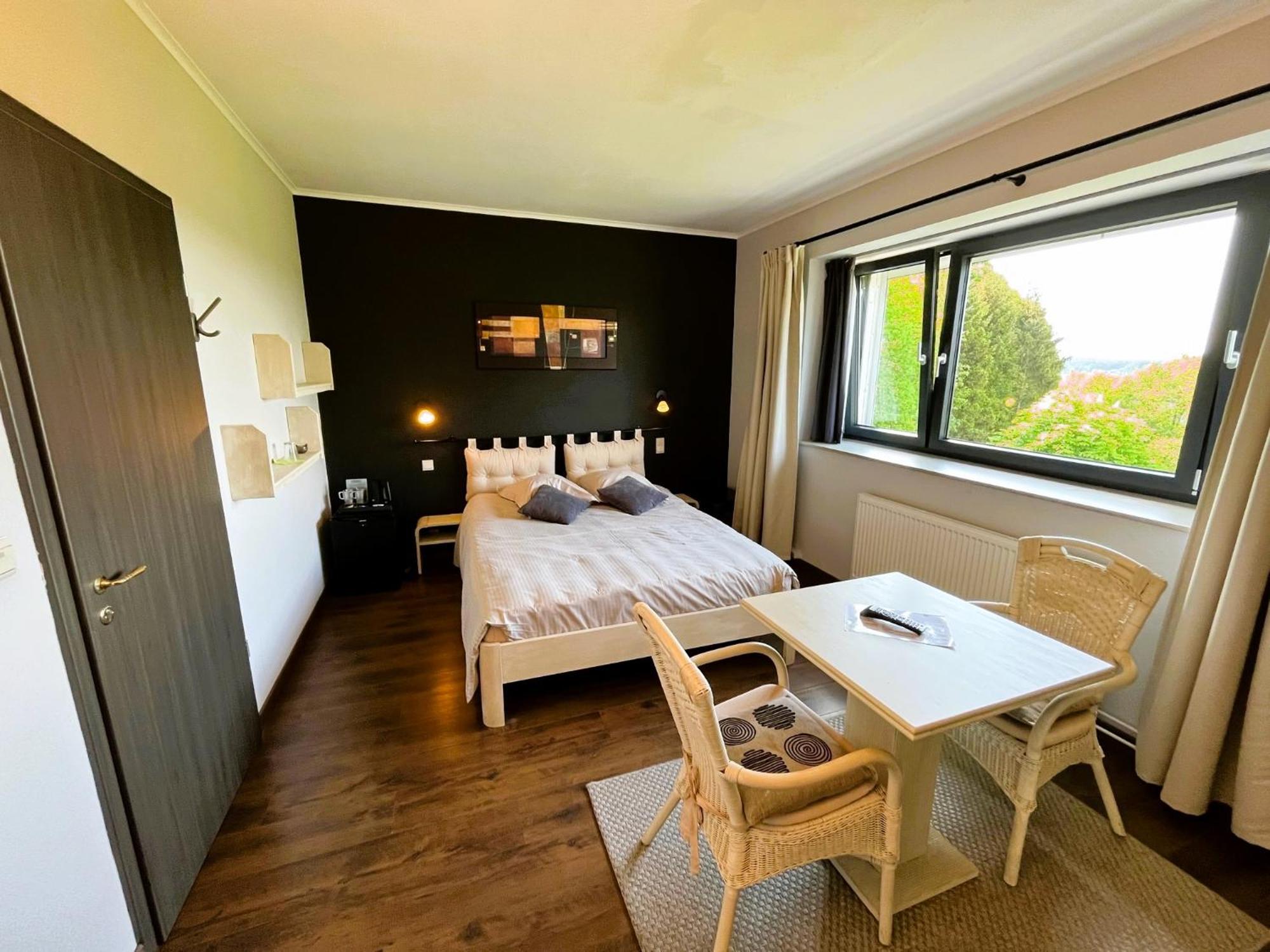 Les Alisiers Hotel Nadrin Luaran gambar